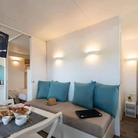 Mobile Homes With Pool In 55448 Cesenatico